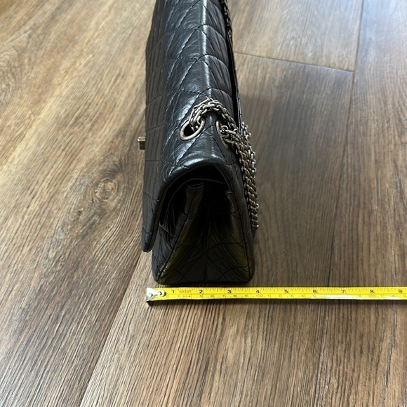 Chanel 2.55 Reissue 227 – Black Aged Calfskin, Ruthenium Hardware – Double Flap - Picture 12 of 12